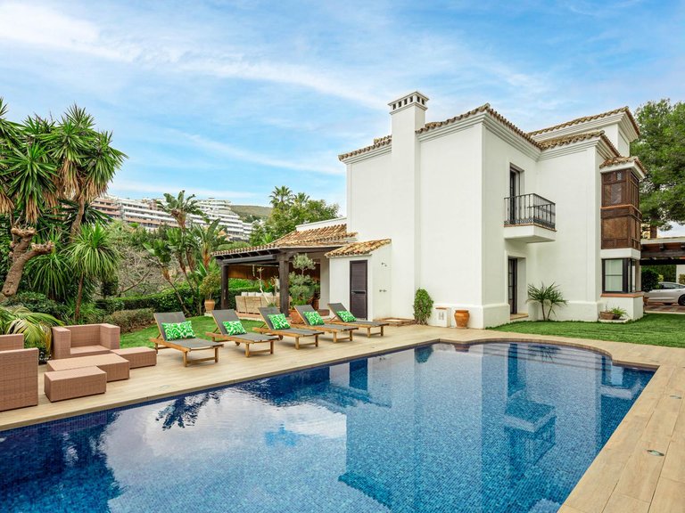 Villa for Sale in Benahavís, Malaga 4