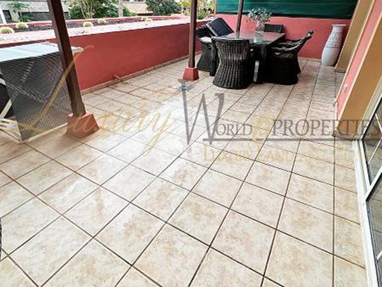 Apartment for Sale in Costa Adeje, Tenerife, España 1