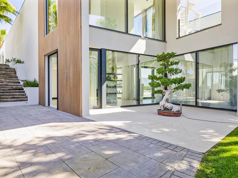 Villa for Sale in Benahavis, Malaga 26