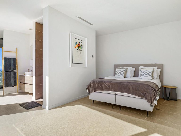 Villa for Sale in Benahavis, Malaga 6