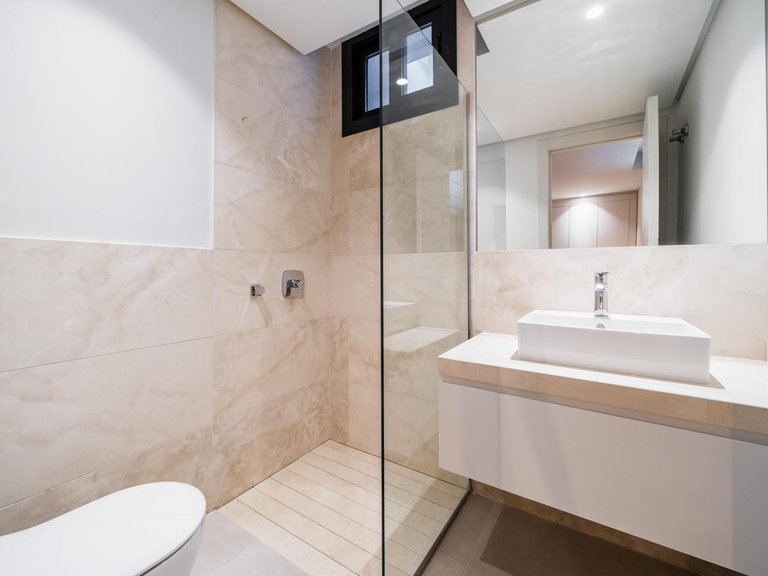 Villa for Sale in Estepona, Malaga 13