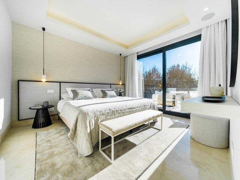 Villa for Sale in Estepona, Malaga 19