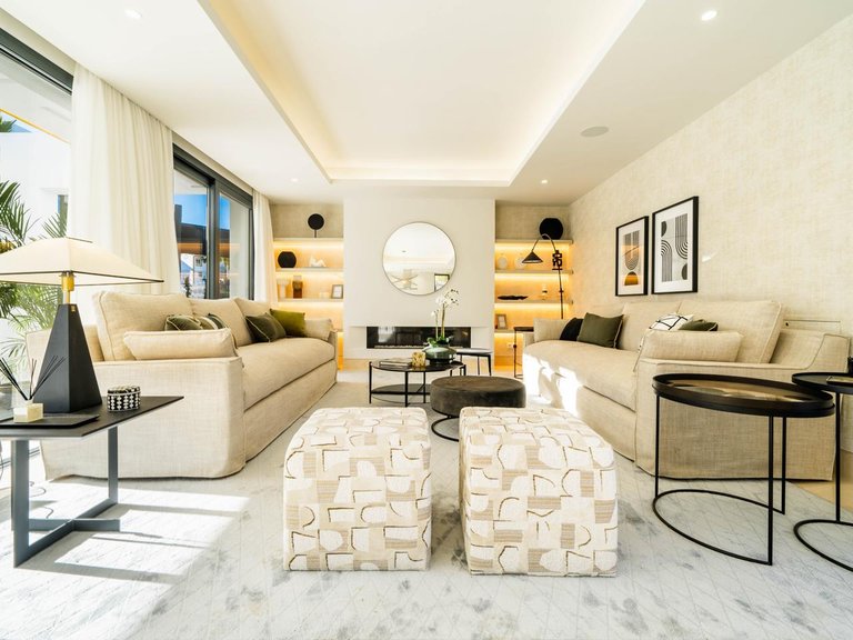 Villa for Sale in Estepona, Malaga 5