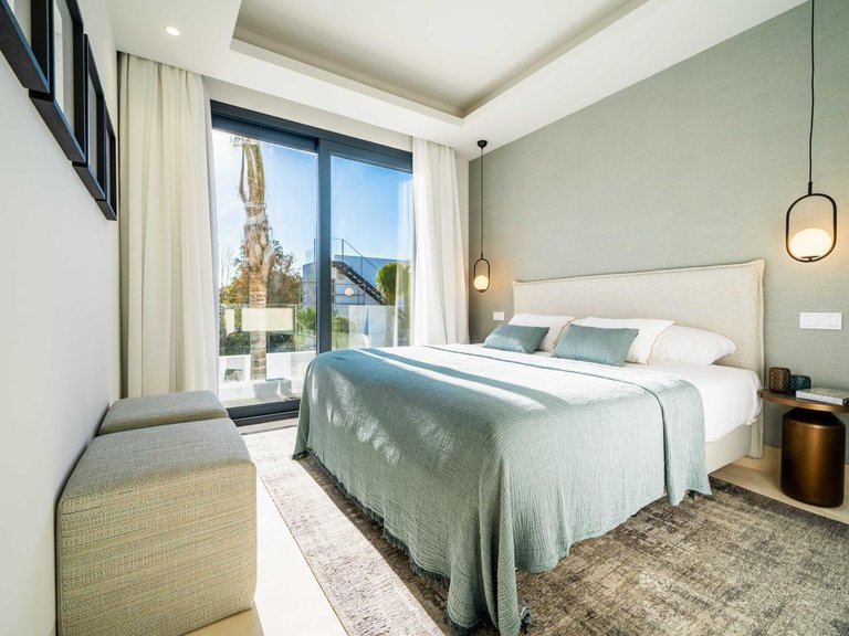 Villa for Sale in Estepona, Malaga 15