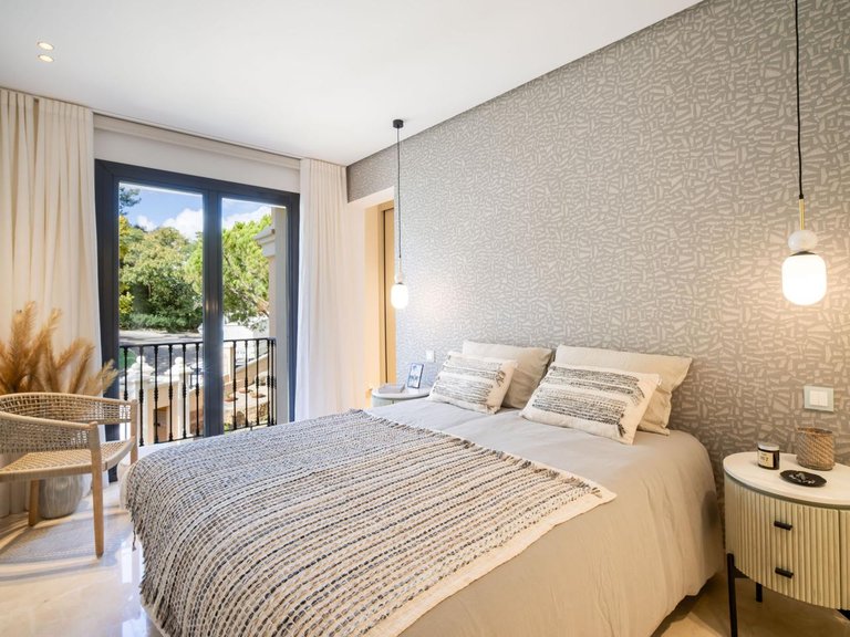 Town House for Sale in Benahavís, Malaga 14