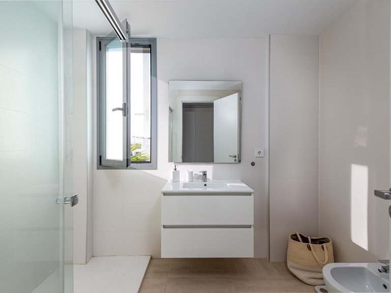 Apartment for Sale in Selwo, Malaga 23