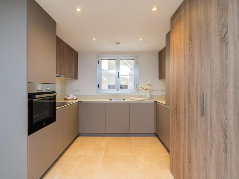 Apartment for Sale in Estepona, Malaga 5