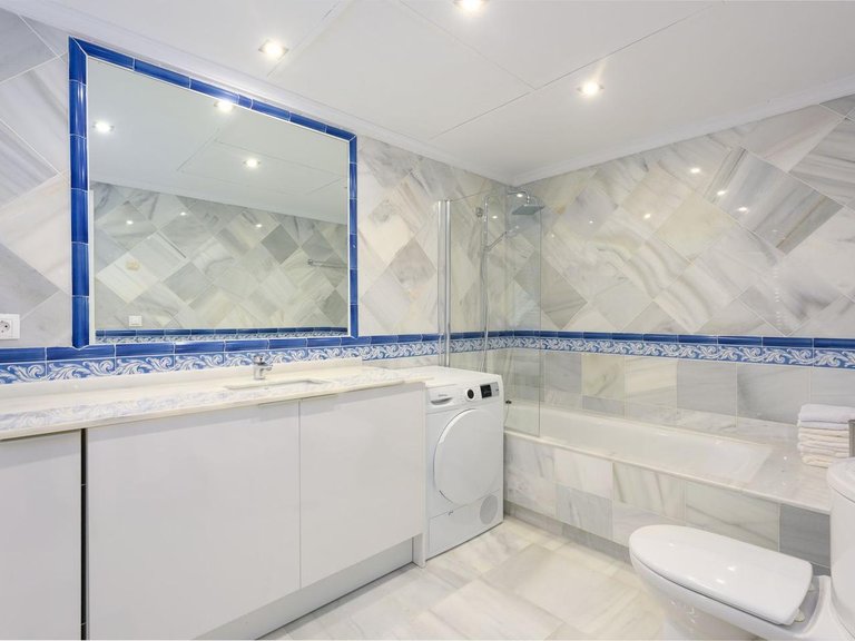 Apartment for Sale in Benahavís, Malaga 27