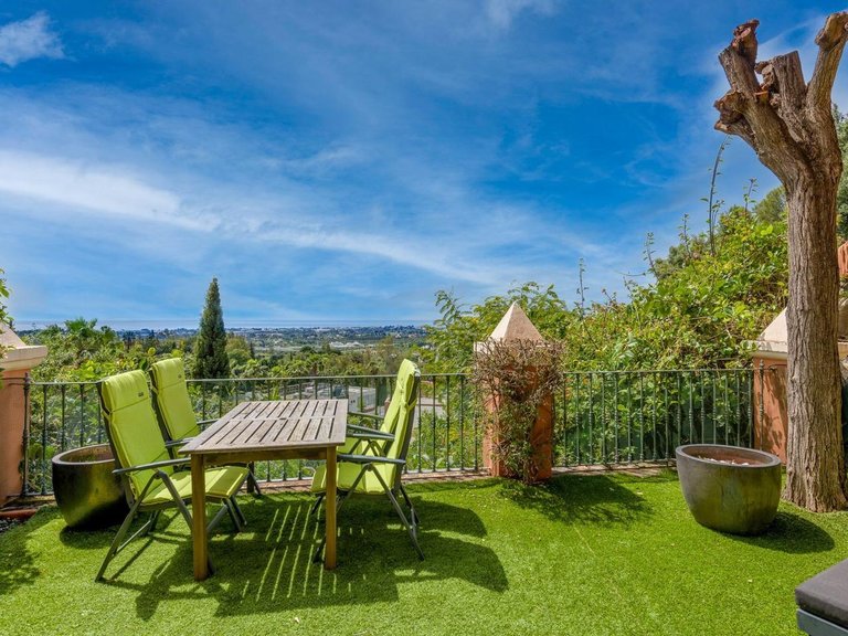 Apartment for Sale in Benahavís, Malaga 11