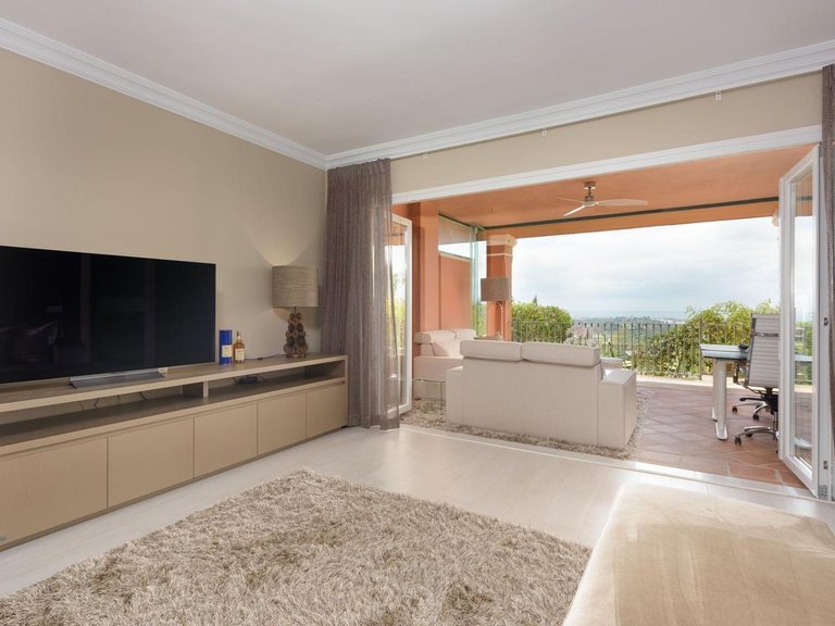 Apartment for Sale in Benahavís, Malaga 15