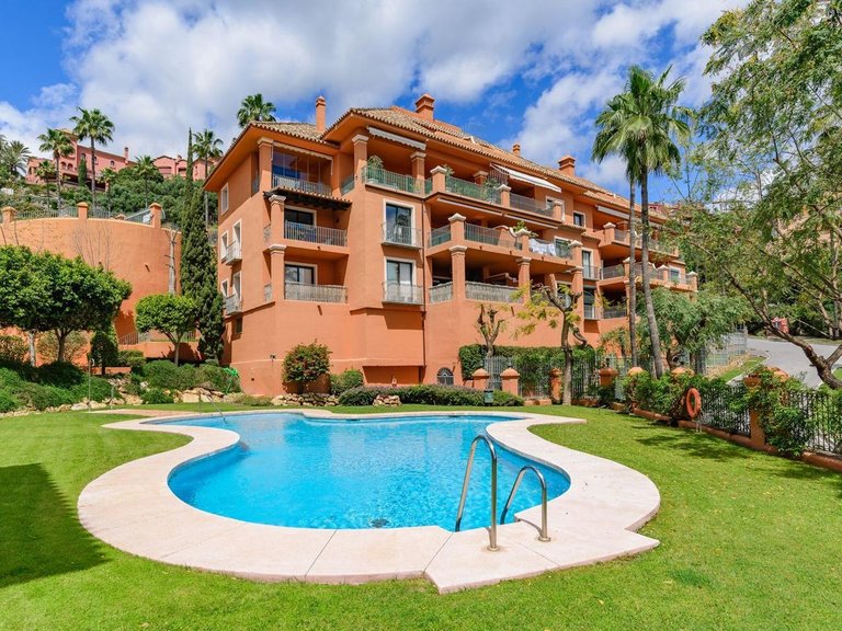 Apartment for Sale in Benahavís, Malaga 6