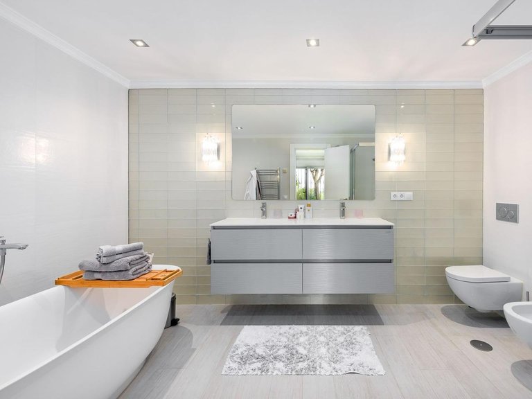 Apartment for Sale in Benahavís, Malaga 32