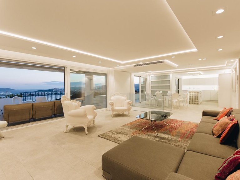 Villa for Rent in Ibiza, Balearic Islands 13