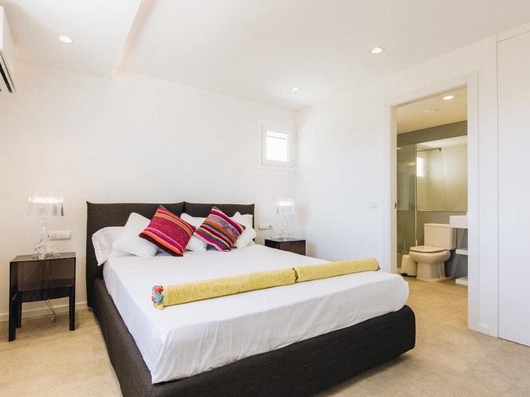 Villa for Rent in Ibiza, Balearic Islands 20