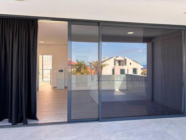 Villa for Sale in Costa Adeje, Tenerife, España 20