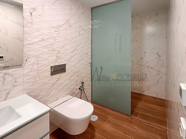 Villa for Sale in Costa Adeje, Tenerife, España 34