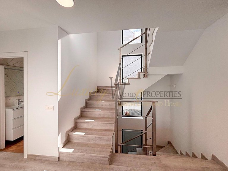 Villa for Sale in Costa Adeje, Tenerife, España 12