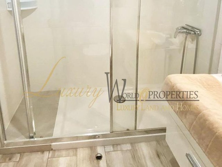 Apartment for Sale in Adeje, Tenerife, España 7