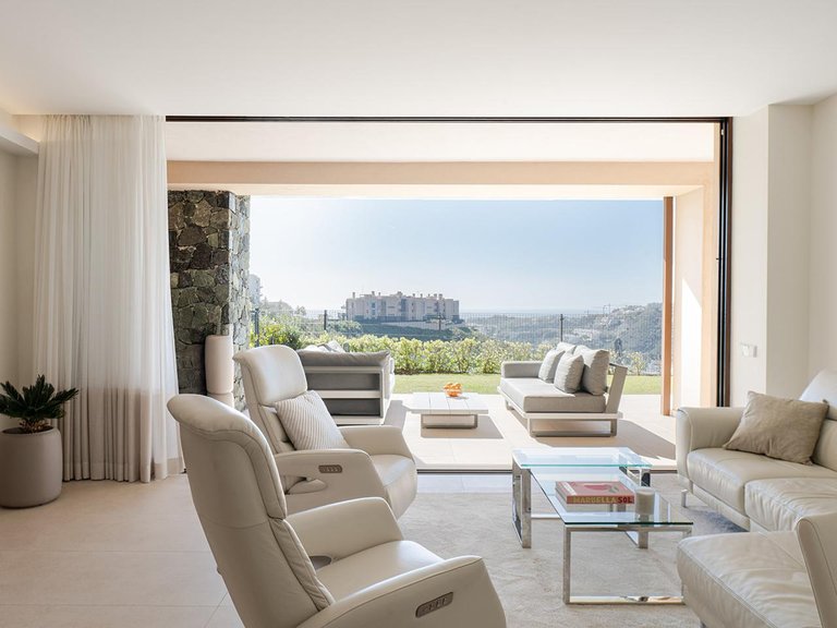 Apartment for Sale in Benahavís, Malaga 1