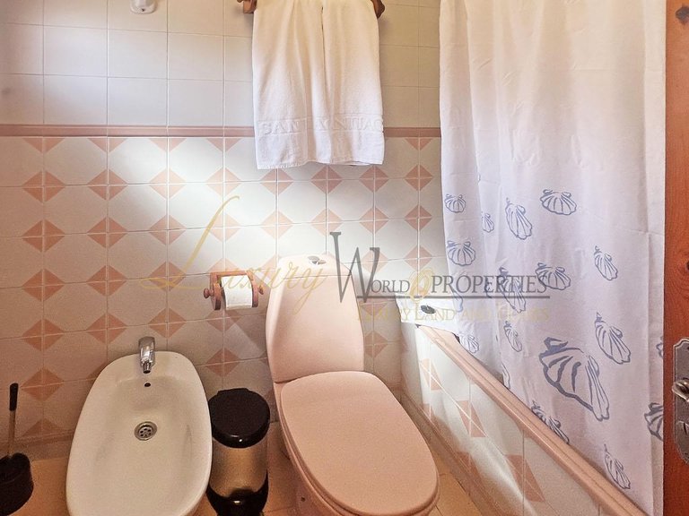 Town House for Sale in Playa De Las Americas, Tenerife, España 19