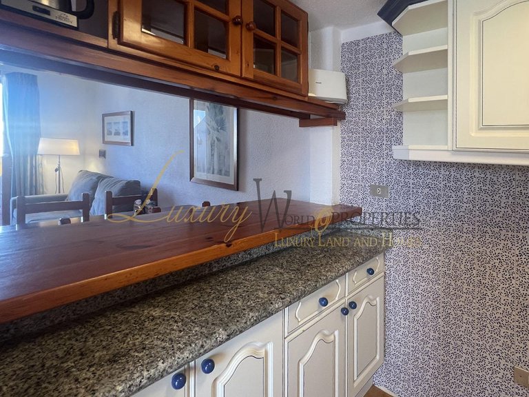 Town House for Sale in Playa De Las Americas, Tenerife, España 9