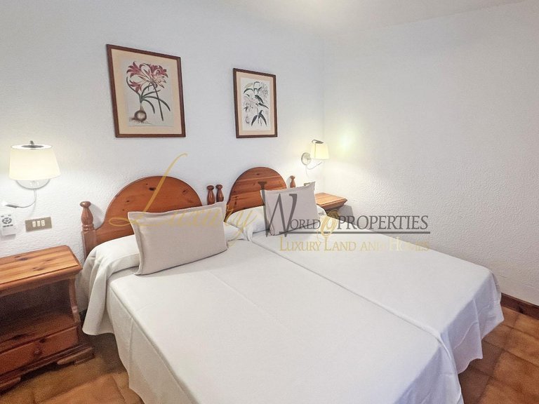 Town House for Sale in Playa De Las Americas, Tenerife, España 11