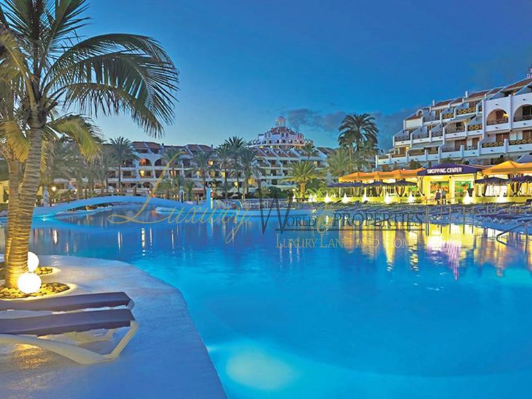 Town House for Sale in Playa De Las Americas, Tenerife, España 23