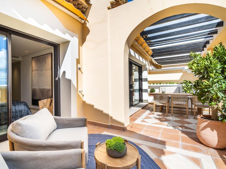 Apartment for Sale in Benahavís, Malaga 30