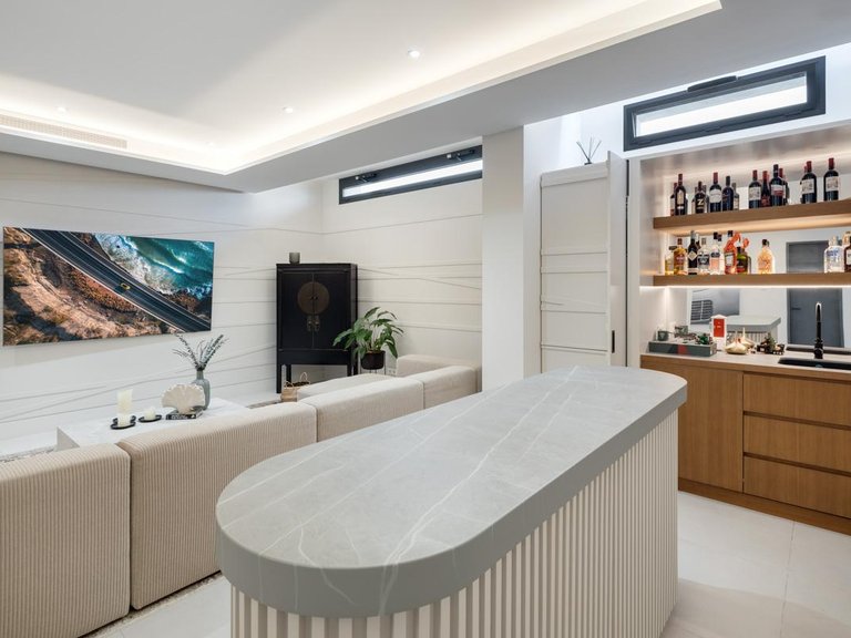 Villa for Sale in Marbella, Malaga 8