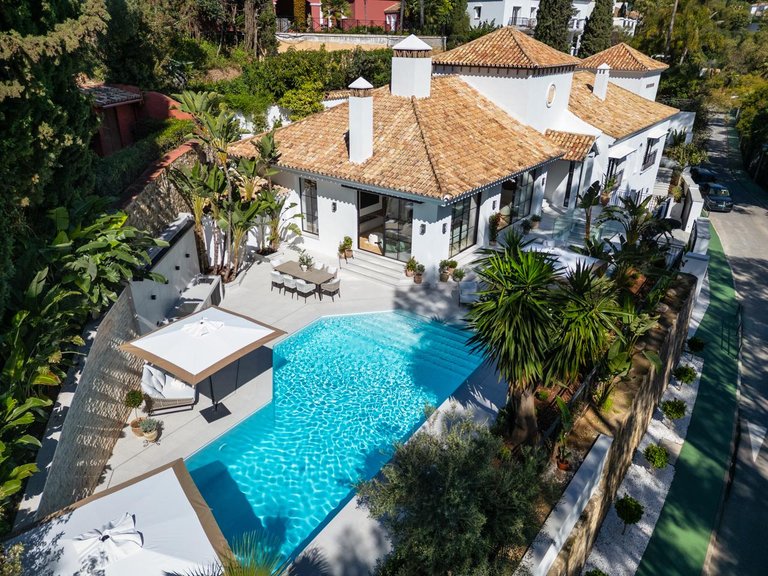 Villa for Sale in Benahavís, Malaga 4