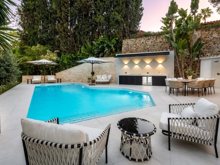 Villa for Sale in Benahavís, Malaga 9