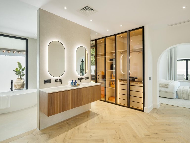 Villa for Sale in Benahavís, Malaga 12