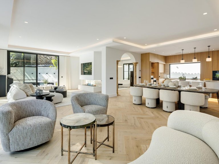 Villa for Sale in Benahavís, Malaga 24