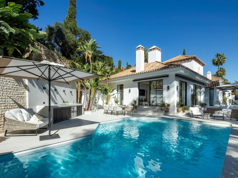Villa for Sale in Benahavís, Malaga 8