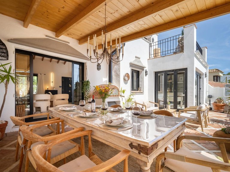 Villa for Sale in Marbella, Malaga 3