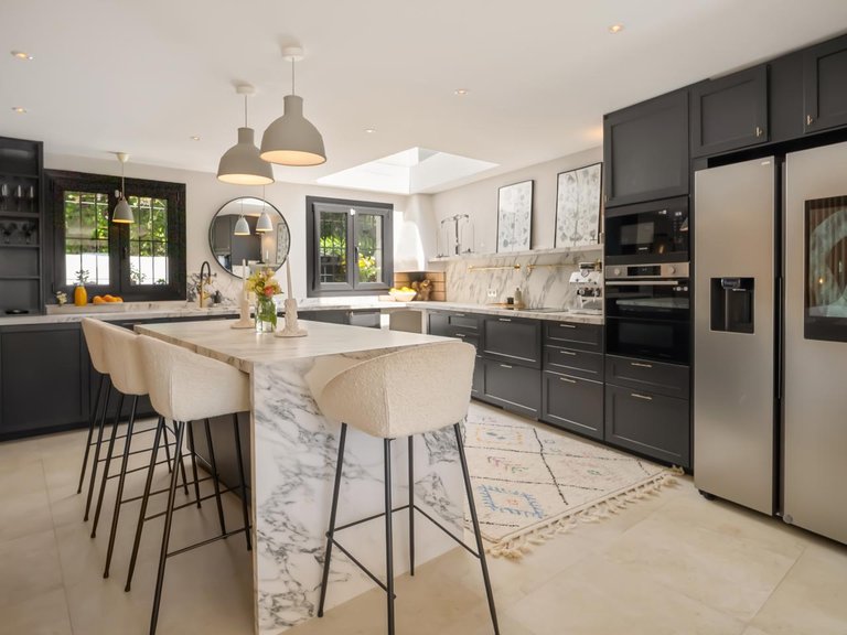 Villa for Sale in Marbella, Malaga 24