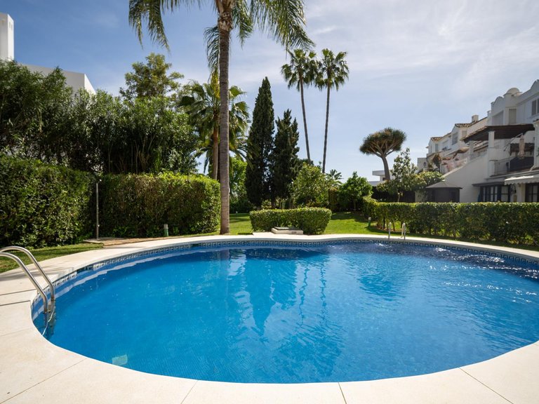 Villa for Sale in Marbella, Malaga 17