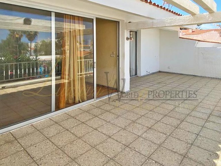 Apartment for Sale in Playa De Las Americas, Tenerife, España 6