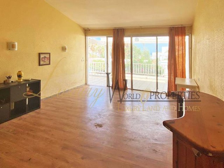 Apartment for Sale in Playa De Las Americas, Tenerife, España 9