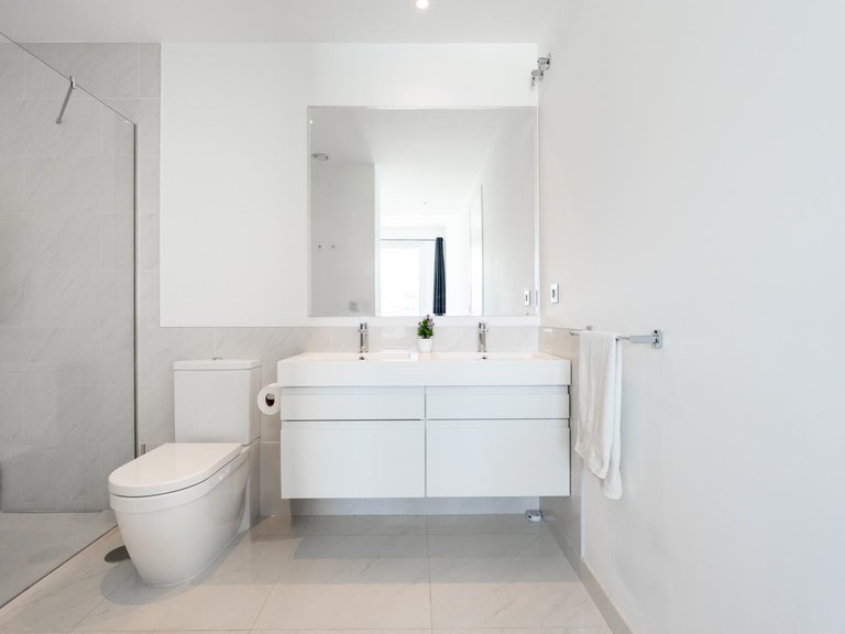 Apartment for Sale in Cancelada, Malaga 12