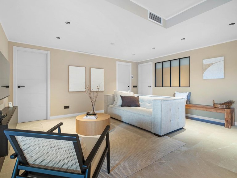 Apartment for Sale in Marbella, Malaga 9
