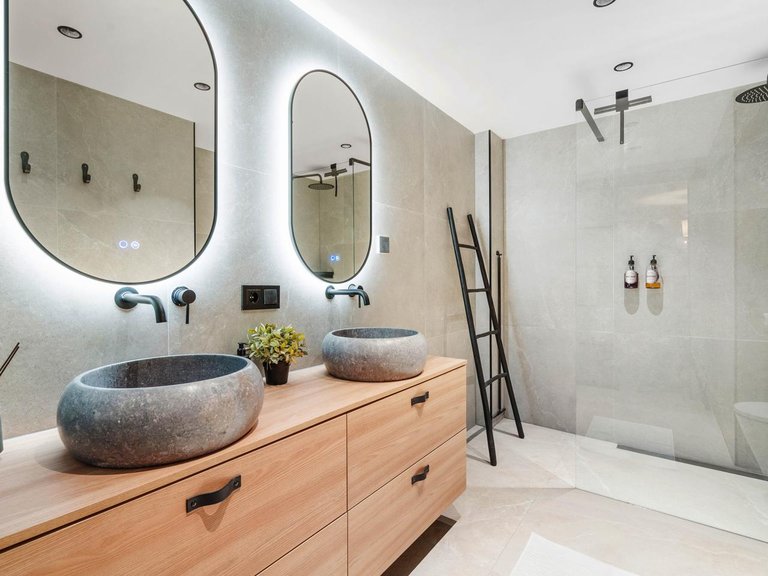 Apartment for Sale in Marbella, Malaga 17