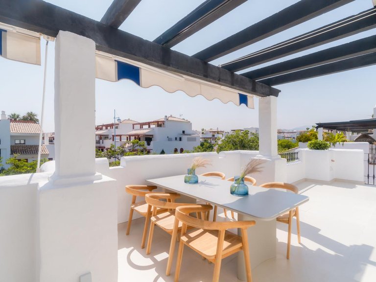 Penthouse for Sale in Marbella, Malaga 18