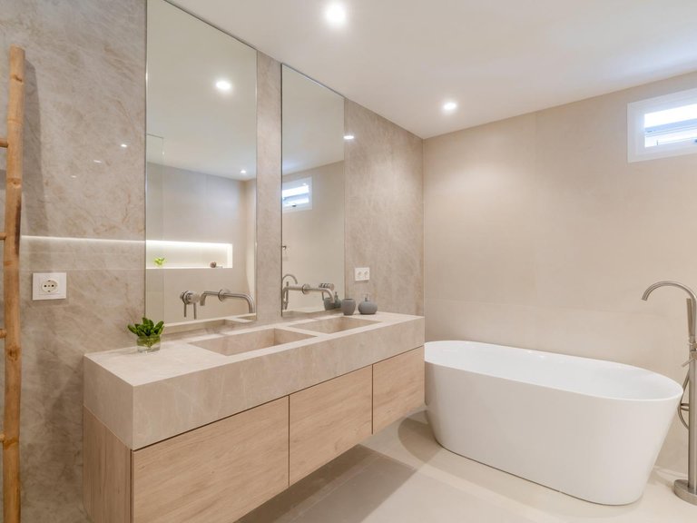 Penthouse for Sale in Marbella, Malaga 23