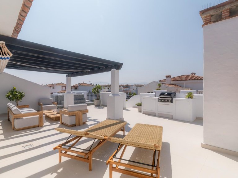 Penthouse for Sale in Marbella, Malaga 1