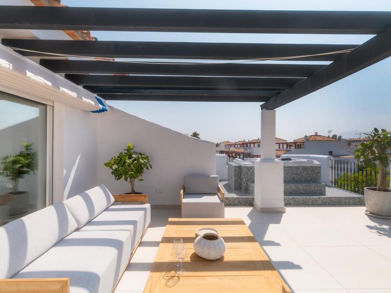 Penthouse for Sale in Marbella, Malaga 2