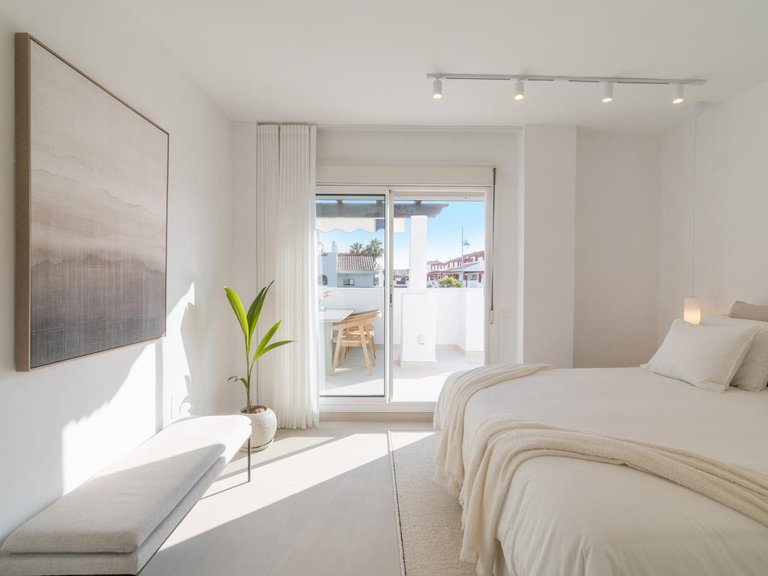 Penthouse for Sale in Marbella, Malaga 40