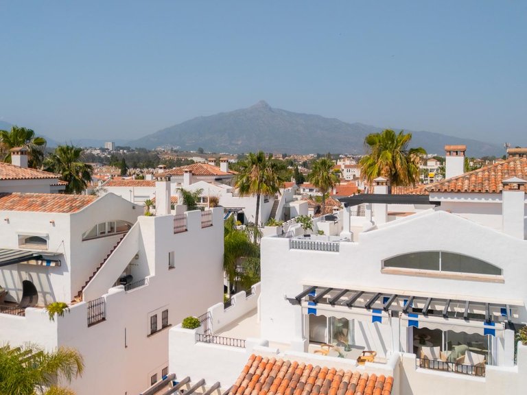 Penthouse for Sale in Marbella, Malaga 48