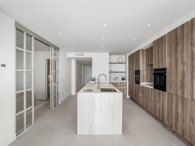 Apartment for Sale in Marbella, Malaga 16