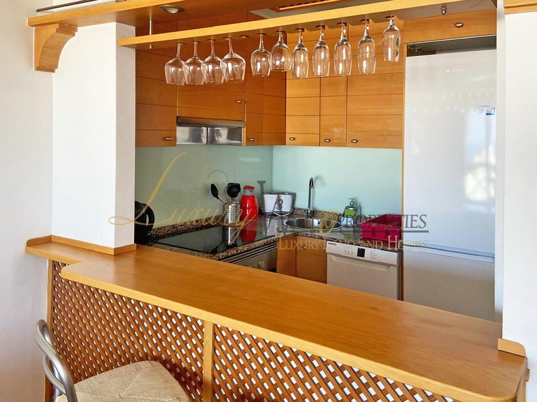 Town House for Sale in Playa Paraiso, Tenerife, España 7